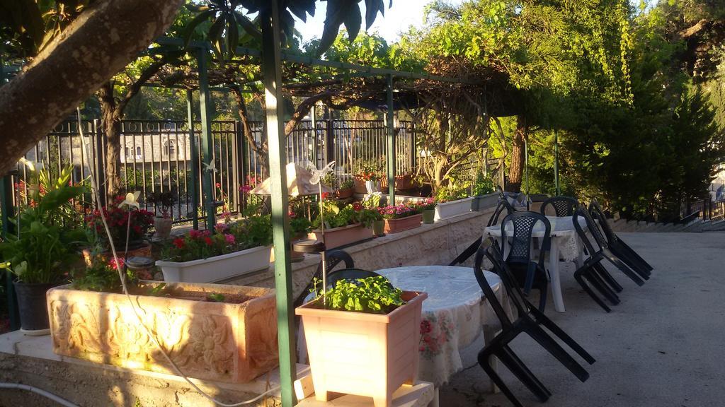 Rosary Sister Guest House Ein Karem Jerozolima Zewnętrze zdjęcie